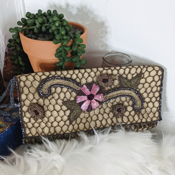 Vintage Retro Black Copper Gold Beaded Fringe Floral Wristlet Bag - 20s Vintage - Picture 1 of 6